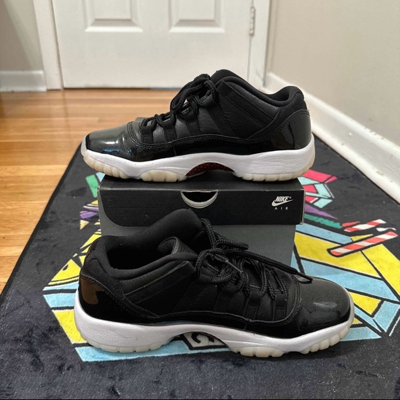 jordan 11 gs 72-10 - Picture 2 of 4